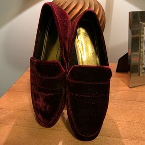 Ladies burgundy velvet shoes